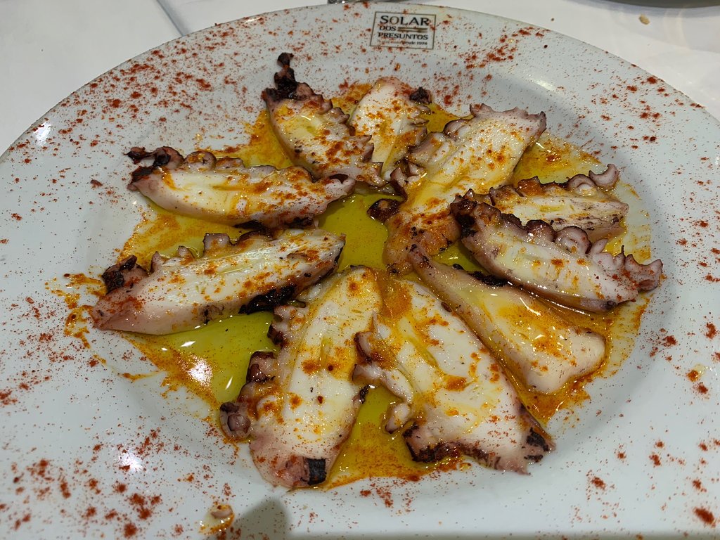 ../Images/WANG,YA-PING.Portugal.Solar dos Presuntos.jpg